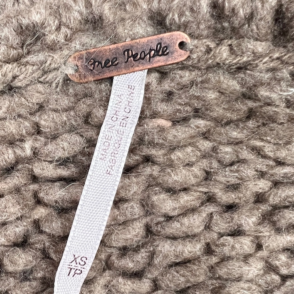 Free People Sweater Womens XS Brown Tan Chunky Knit Relaxed Crew Neck 3/4 Sleeve - Picture 5 of 9